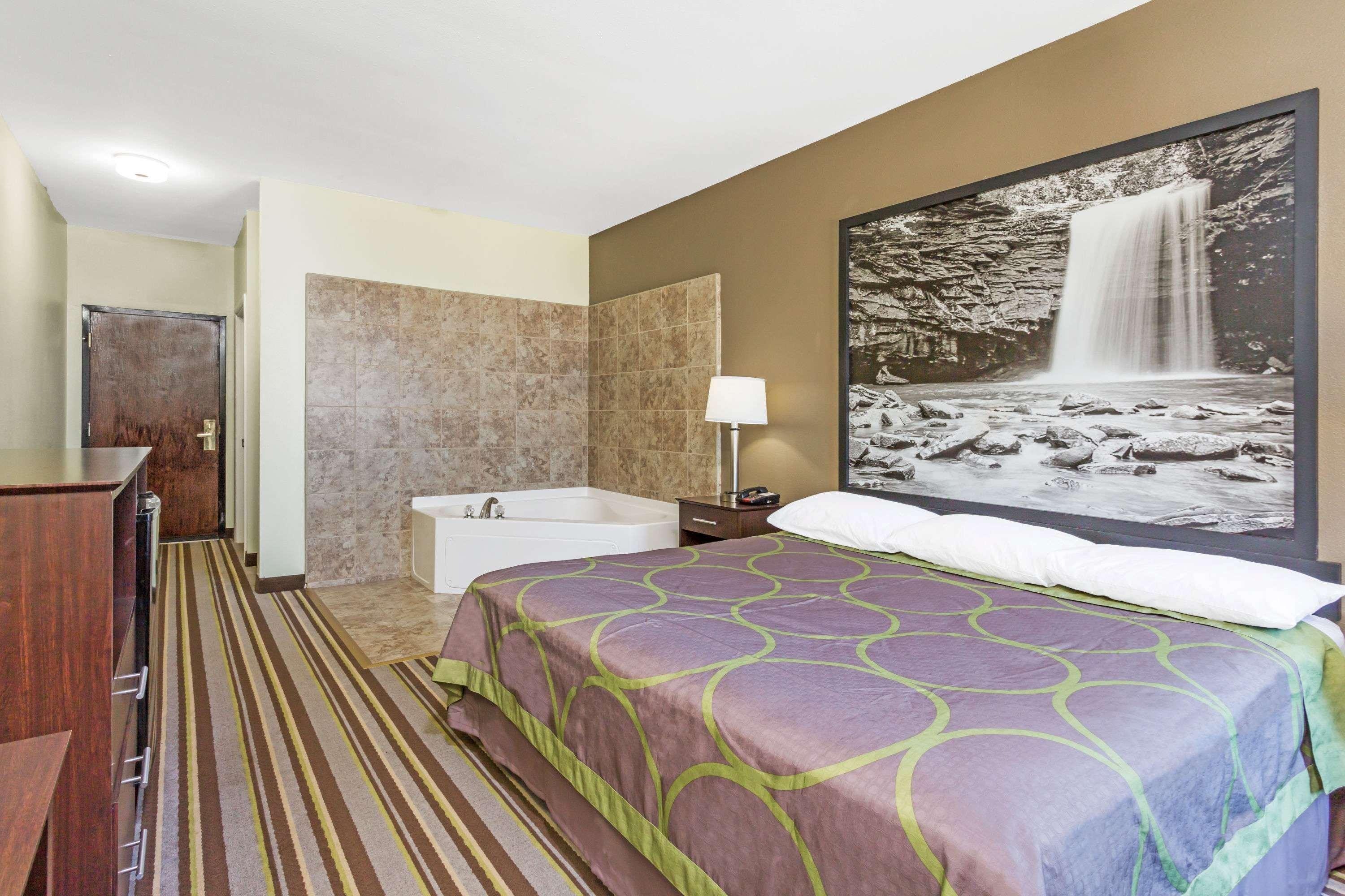 Super 8 By Wyndham Hull Street Richmond Area 2* Midlothian
